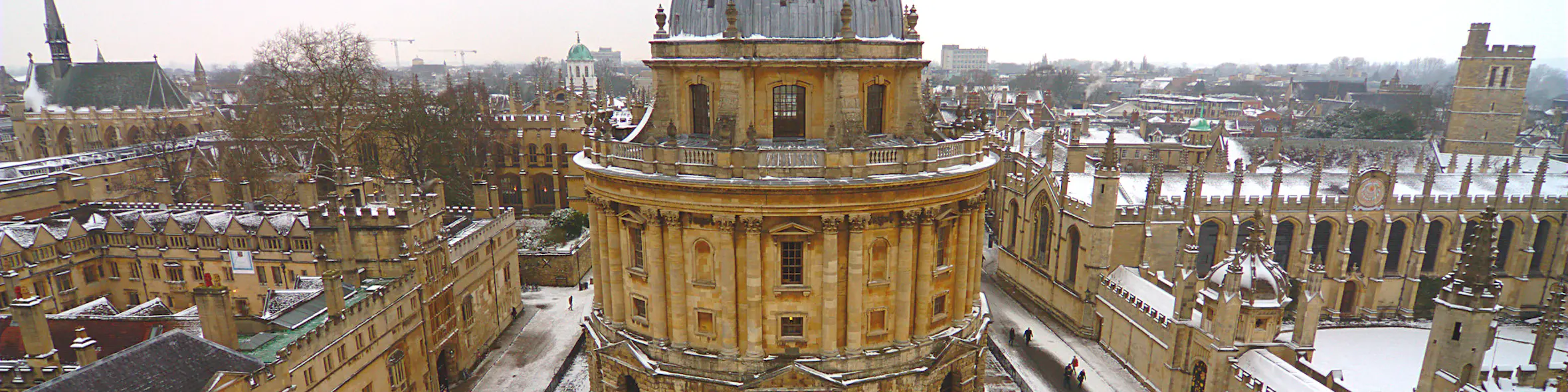 Top 10 most beautiful universities in the snow that will make you want to study in the UK