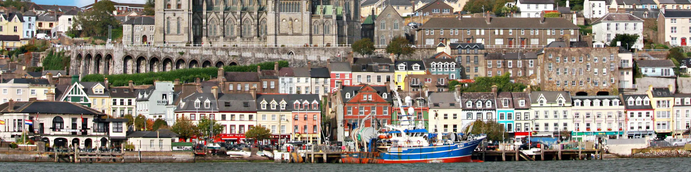 A famous cityscape or landscape of Ireland featuring iconic elements of Ireland's natural beauty or architectural landmarks.