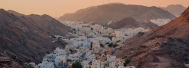 A famous cityscape or landscape of Oman featuring iconic elements of Oman's natural beauty or architectural landmarks.