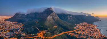A famous cityscape or landscape of South Africa featuring iconic elements of South Africa's natural beauty or architectural landmarks.