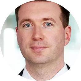 Headshot of Dr Alexander Himme