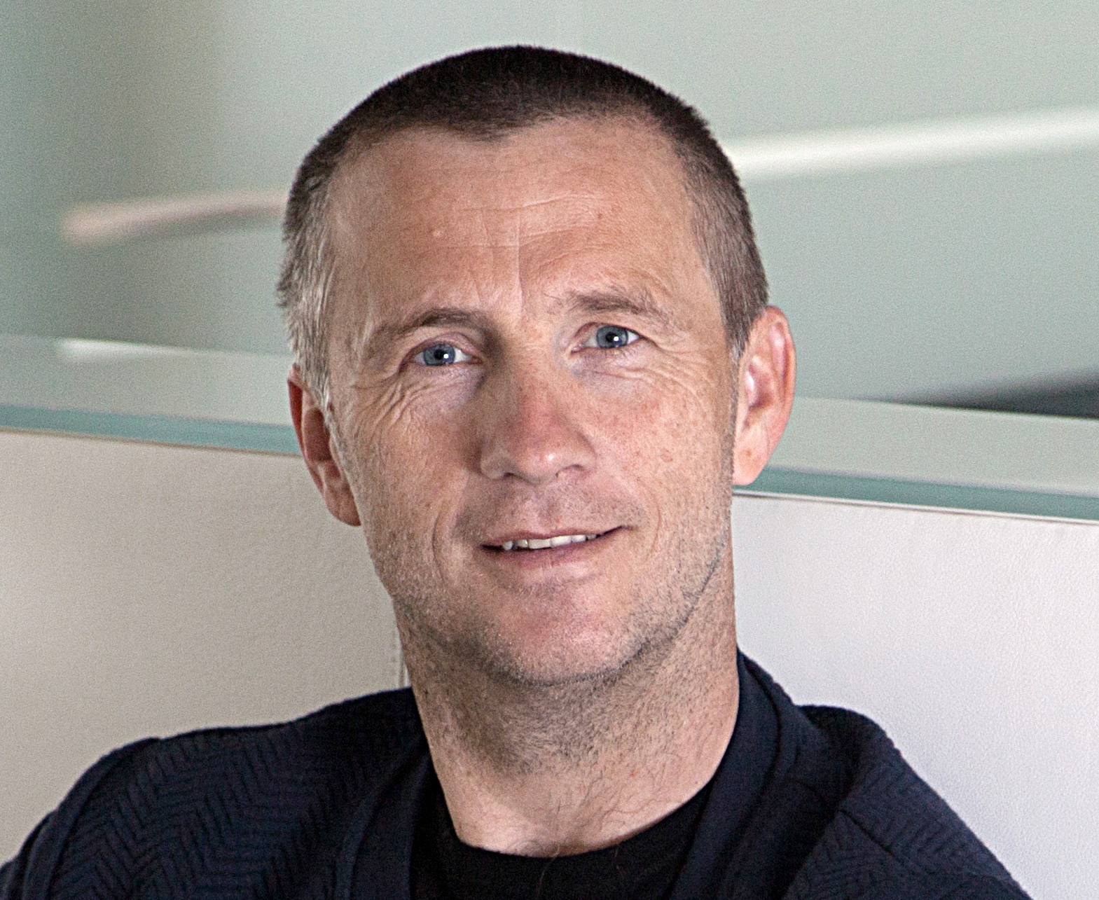 Headshot of Dr Andreas Stöckl