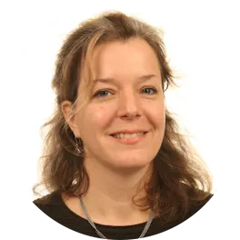 Headshot of Dr Eszter Somogyi