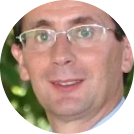 Headshot of Dr Francisco Ubierna