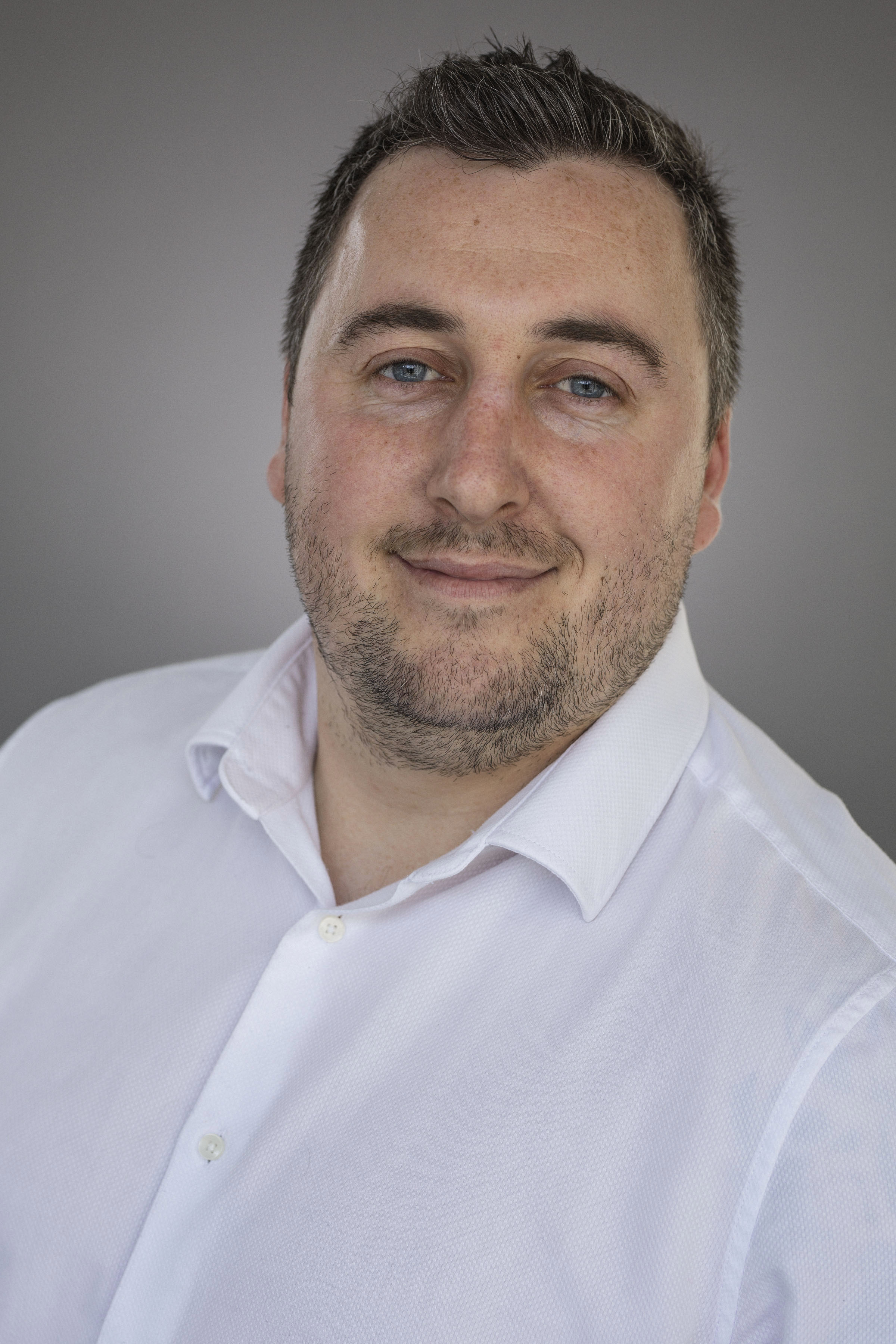 Headshot of Jonathan Hill