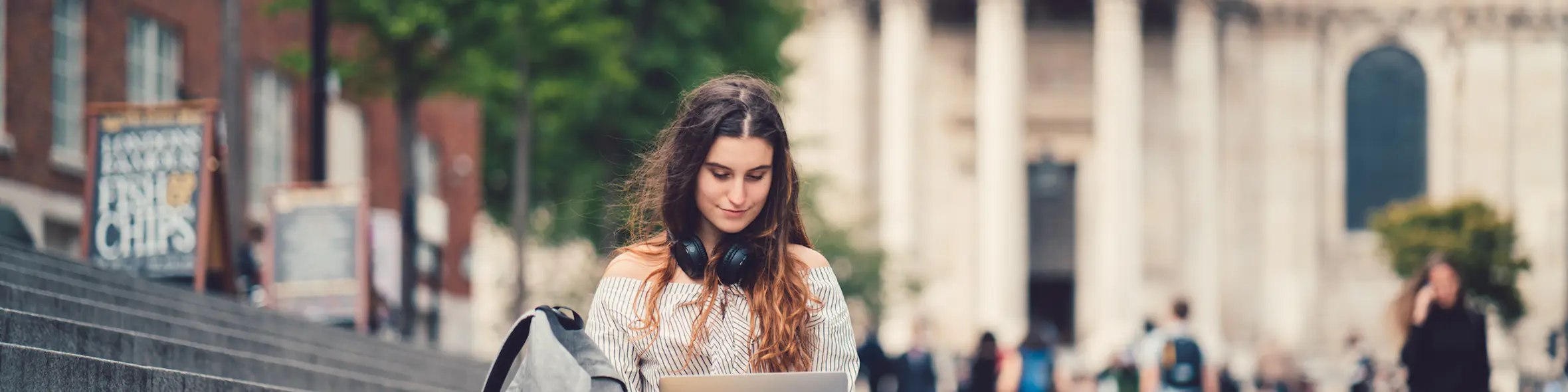 Online vs on campus study: which is right for you?
