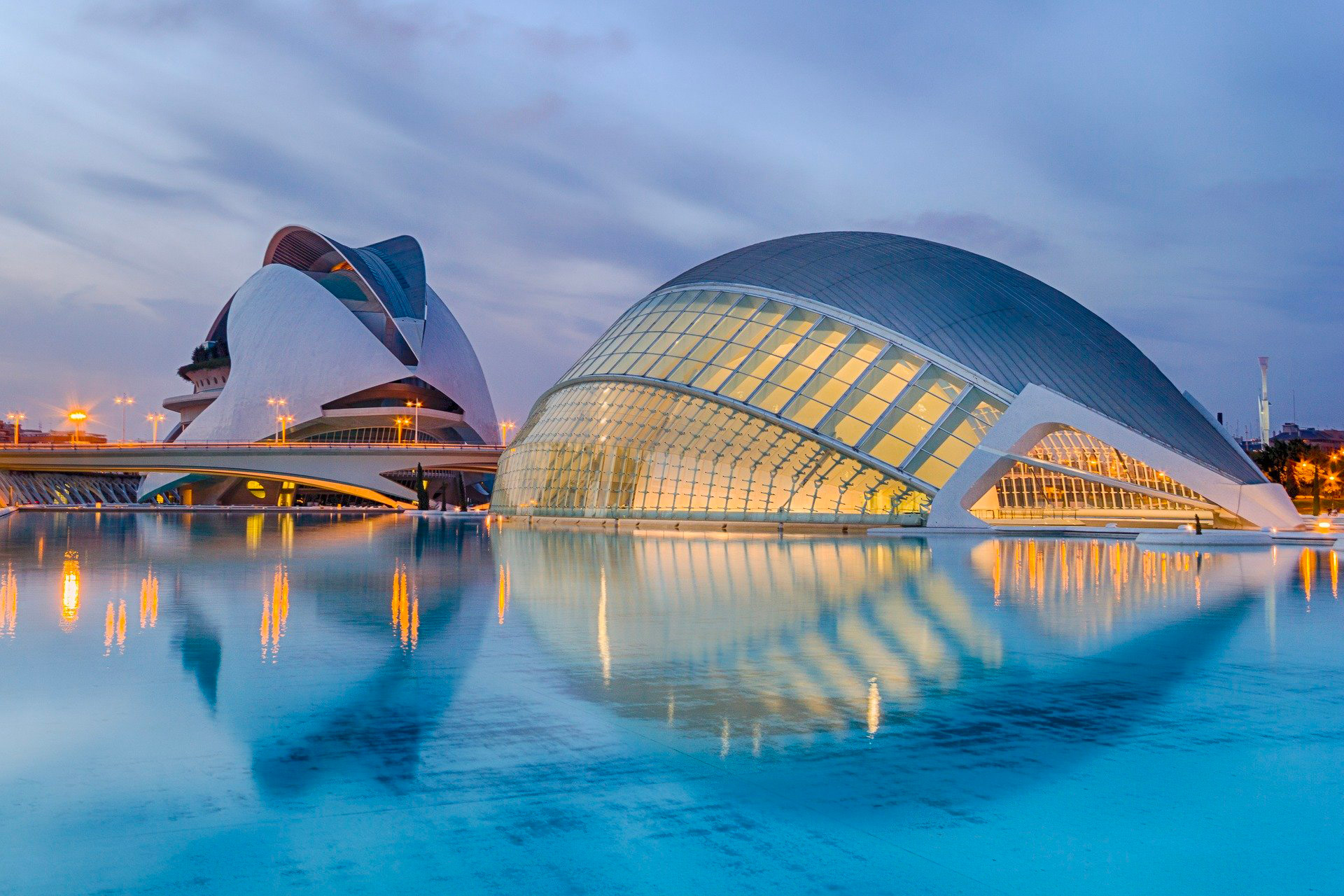 Ascencia Valencia campus view