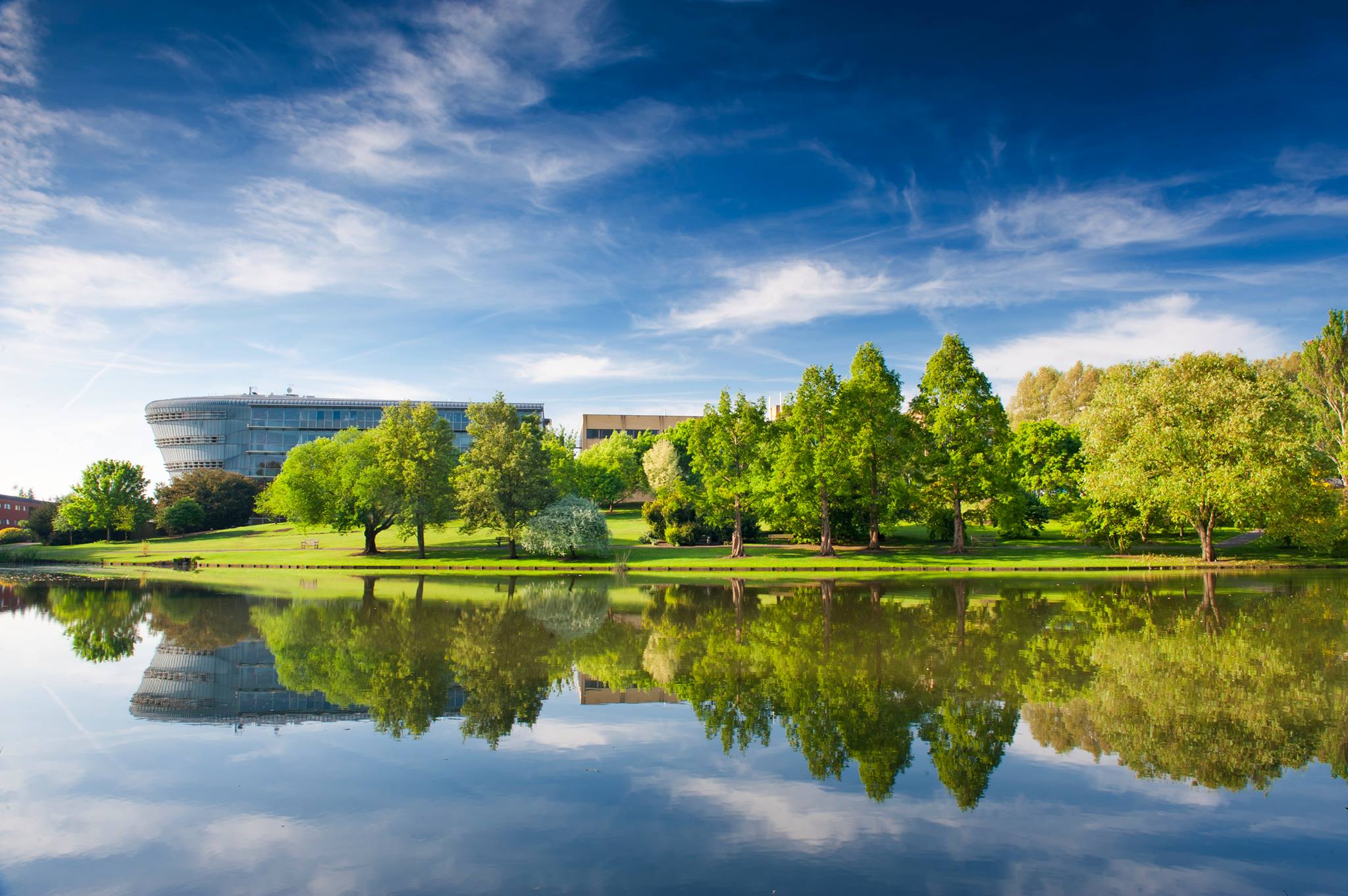 Study Abroad at University of Surrey, UK - In-Depth Guide \u0026 Apply Help, image size:2360x590